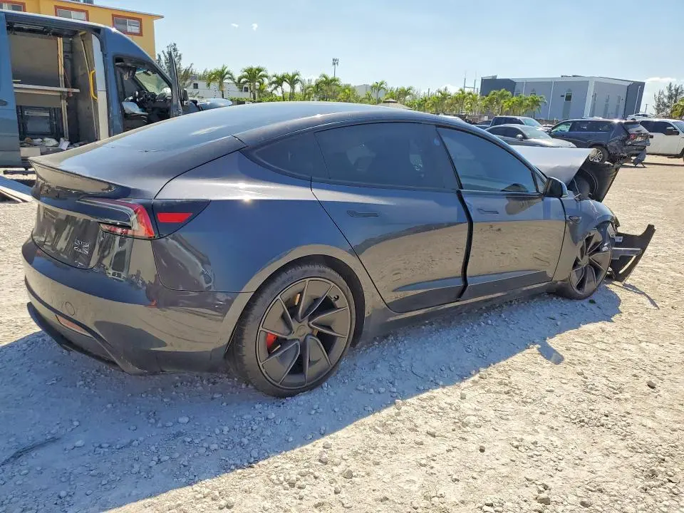 2024 TESLA MODEL 3   