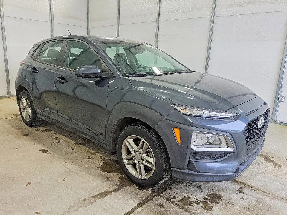 2021 HYUNDAI KONA SE  