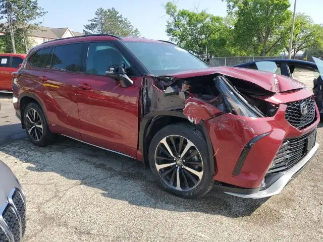 2022 TOYOTA HIGHLANDER XSE