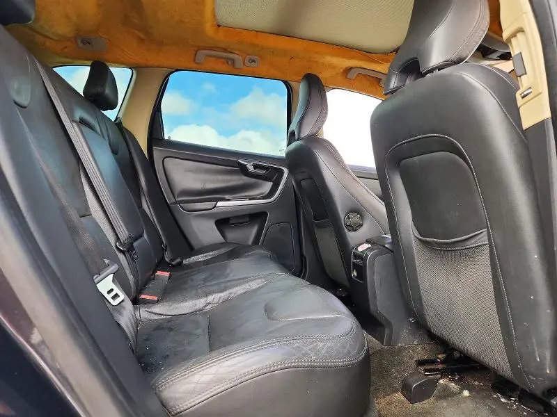2013 VOLVO XC60 3.2  
