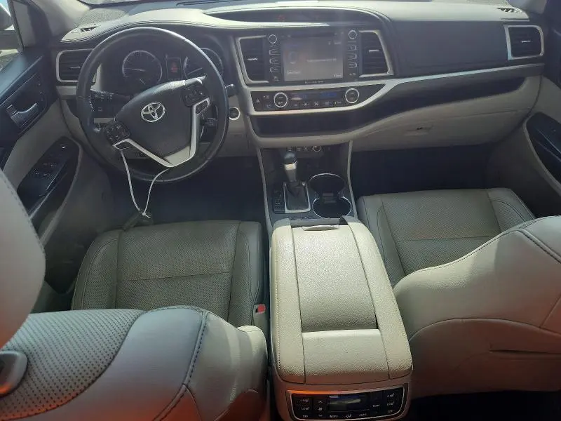 2019 TOYOTA HIGHLANDER LIMITED PLATINUM  