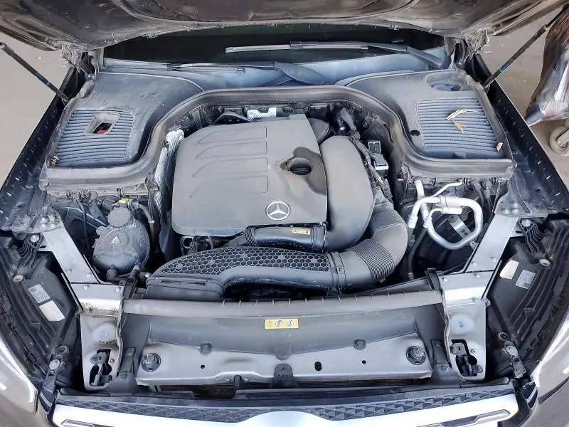 2020 MERCEDES-BENZ GLC 300  