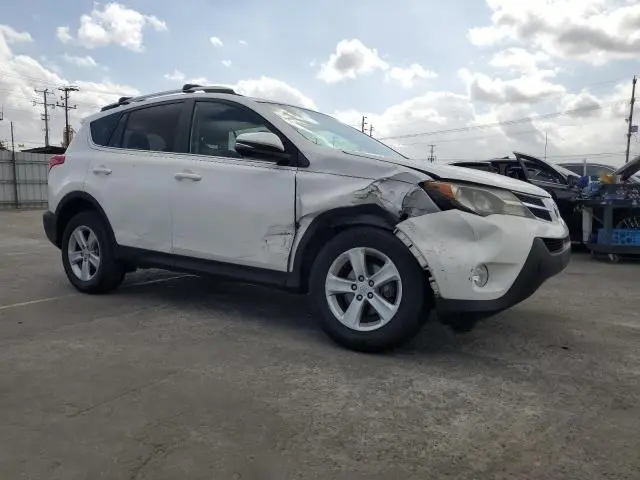 2014 TOYOTA RAV4 XLE  