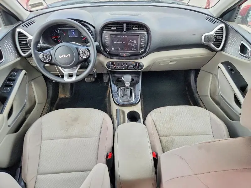 2022 KIA SOUL LX  