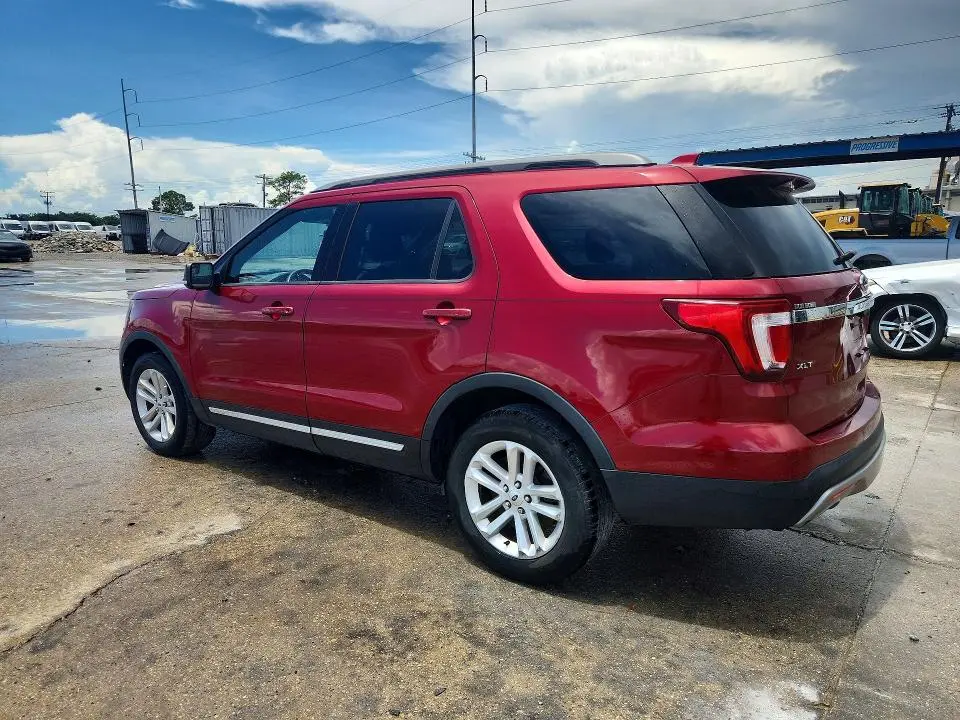 2017 FORD EXPLORER XLT  