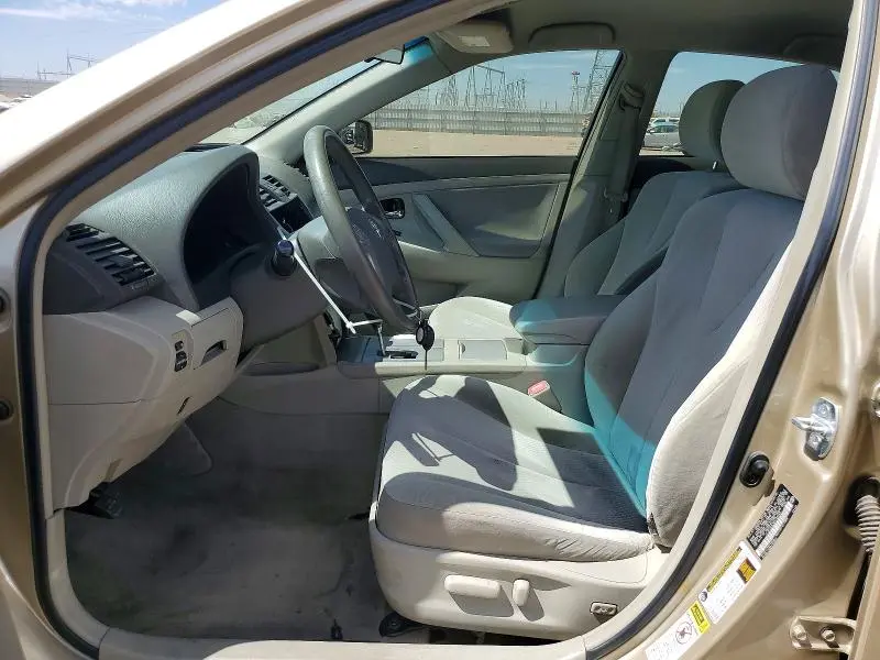 2011 TOYOTA CAMRY LE  