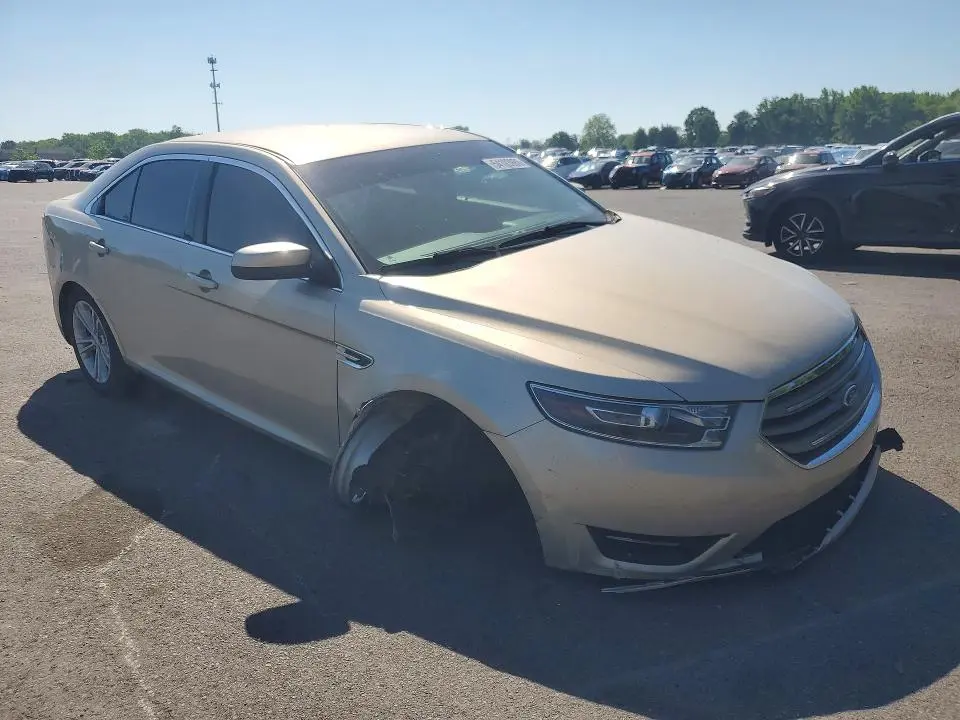 2018 FORD TAURUS SEL  