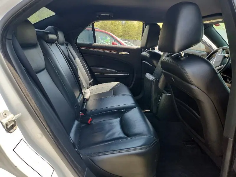 2013 CHRYSLER 300   