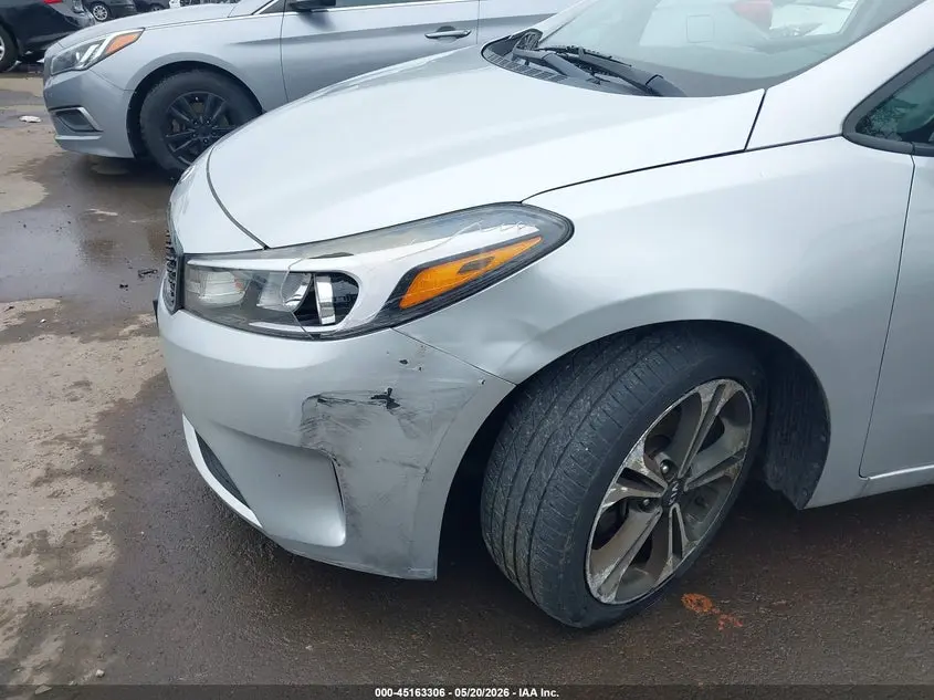 2017 KIA FORTE LX