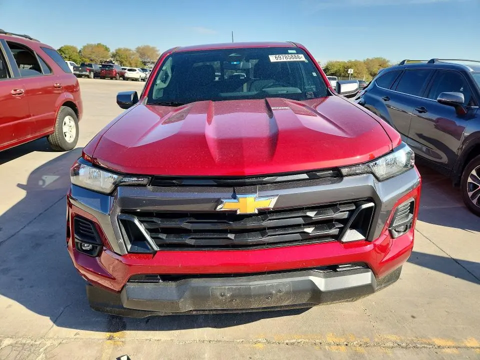 2024 CHEVROLET COLORADO LT  