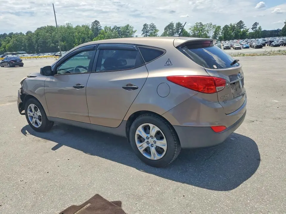 2011 HYUNDAI TUCSON GL  