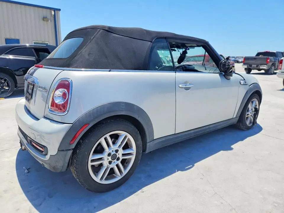 2014 MINI COOPER S  