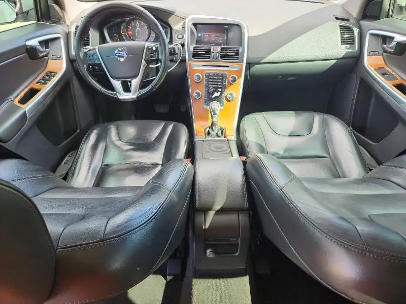 2017 VOLVO XC60 T5 INSCRIPTION  