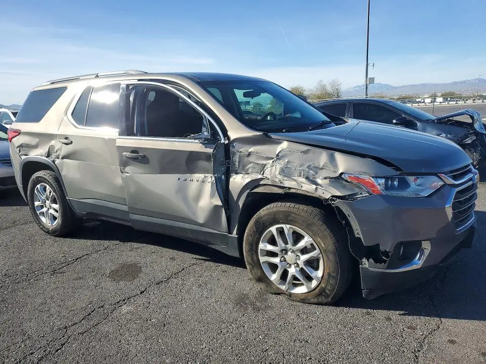 2019 CHEVROLET TRAVERSE LT  