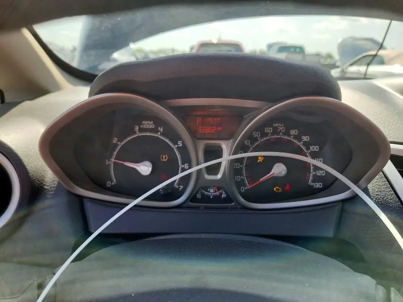 2011 FORD FIESTA SE  