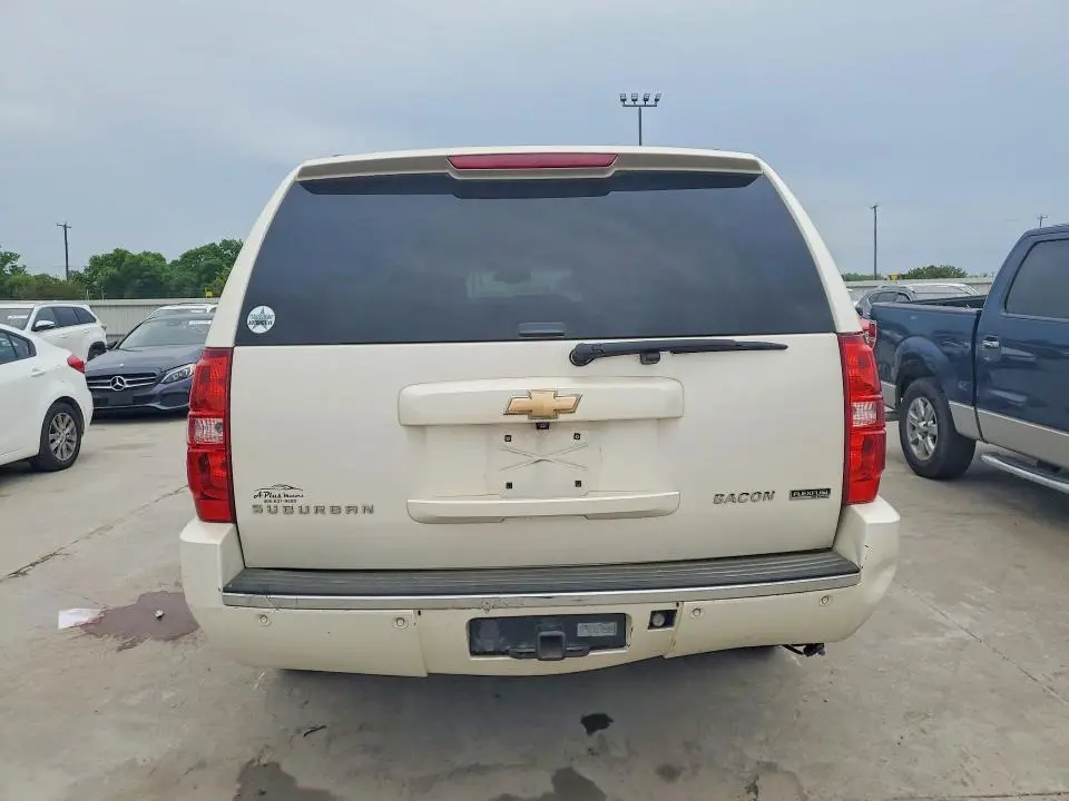 2011 CHEVROLET SUBURBAN C1500 LTZ  