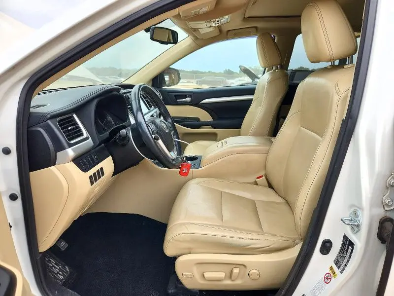 2015 TOYOTA HIGHLANDER XLE  