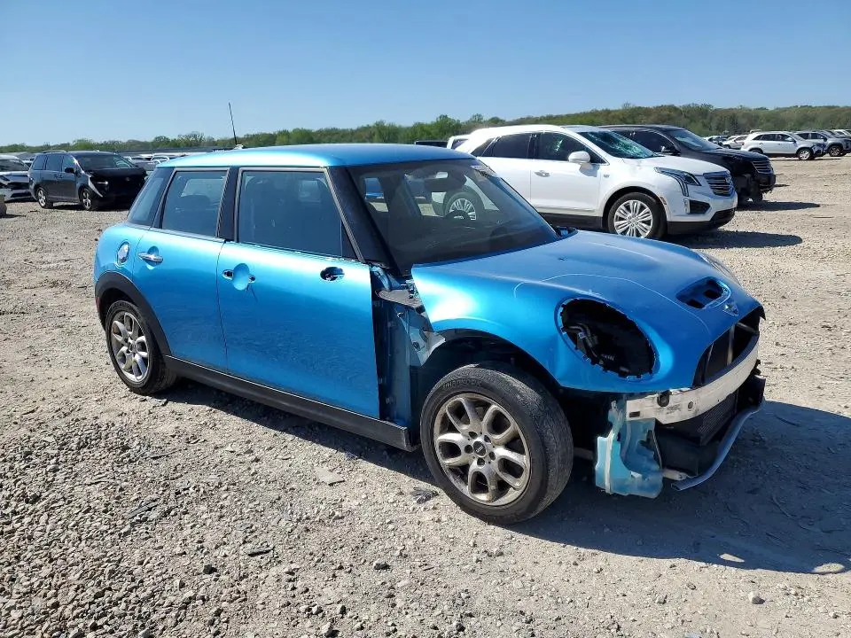 2016 MINI COOPER S  