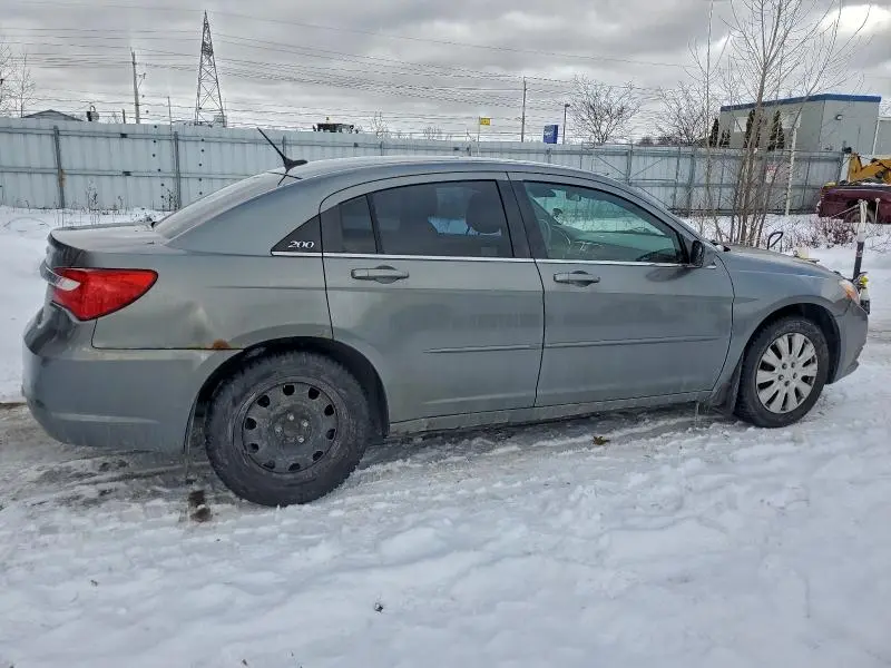 2013 CHRYSLER 200 LX  