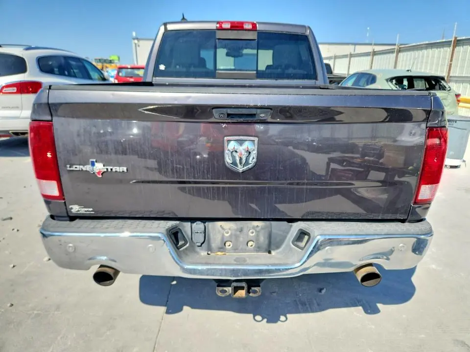 2014 RAM 1500 SLT  