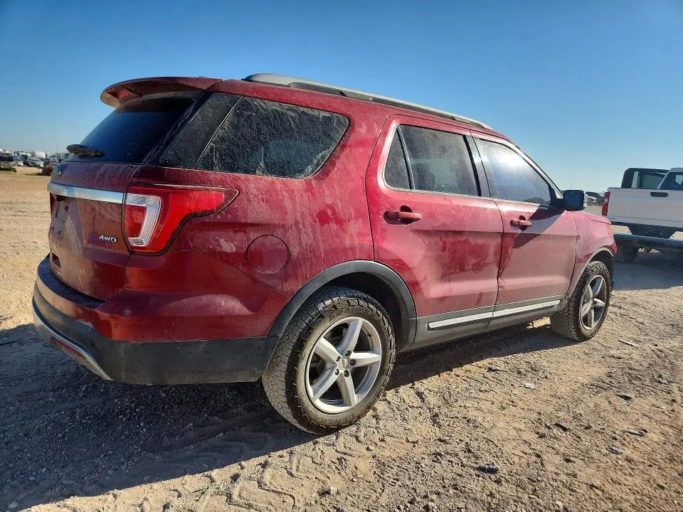 2017 FORD EXPLORER XLT  