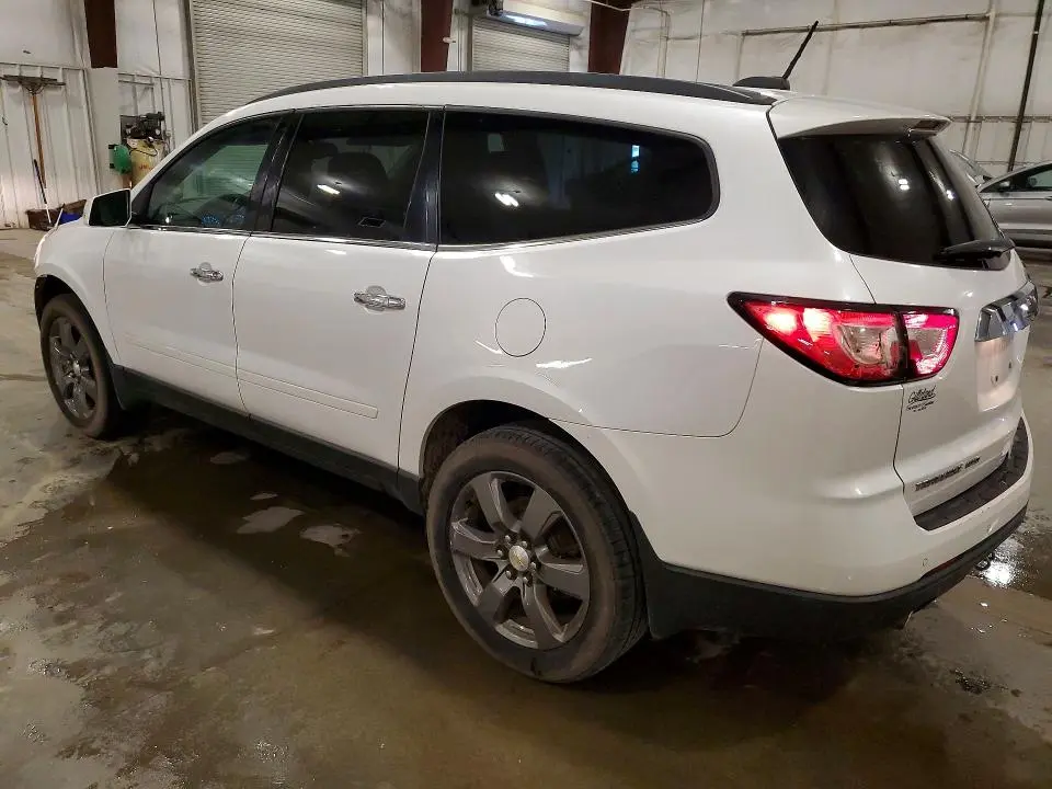2017 CHEVROLET TRAVERSE LT  