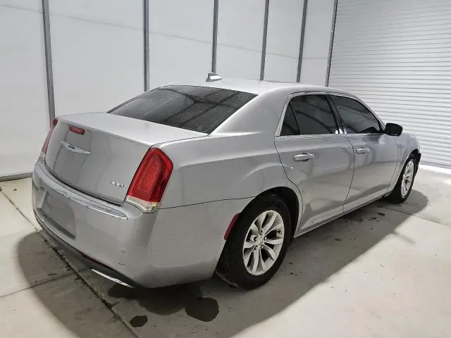 2016 CHRYSLER 300 LIMITED  
