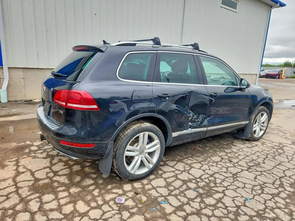 2014 VOLKSWAGEN TOUAREG V6 TDI  