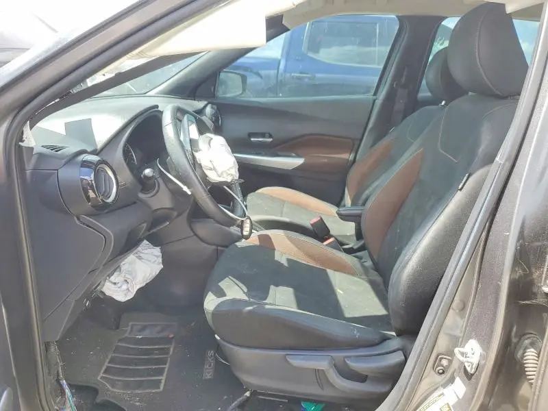 2020 NISSAN KICKS SR  