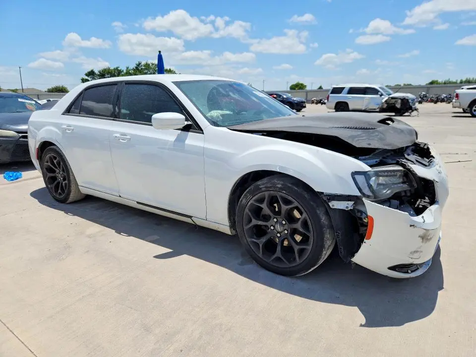2019 CHRYSLER 300 S  
