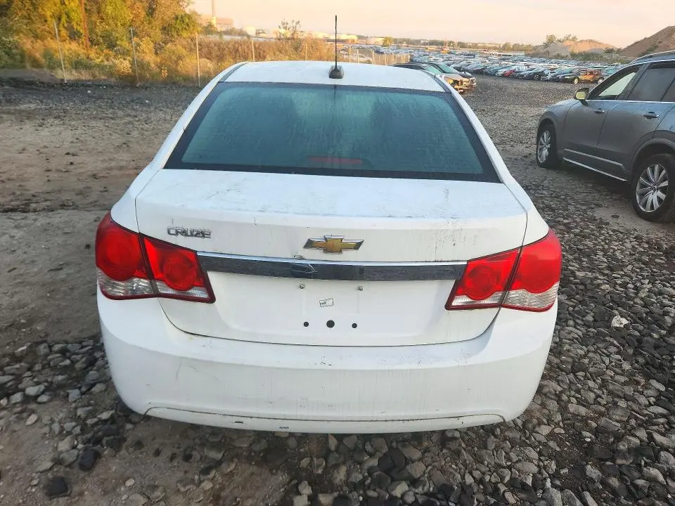 2015 CHEVROLET CRUZE LS  