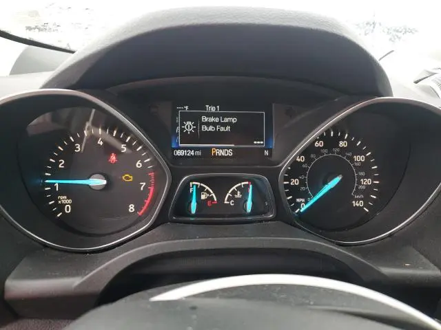 2017 FORD ESCAPE SE  