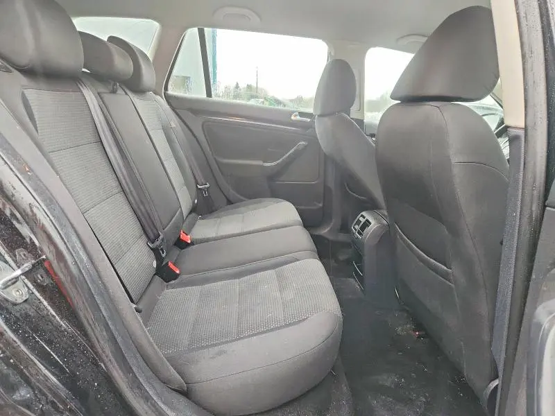 2011 VOLKSWAGEN JETTA S  