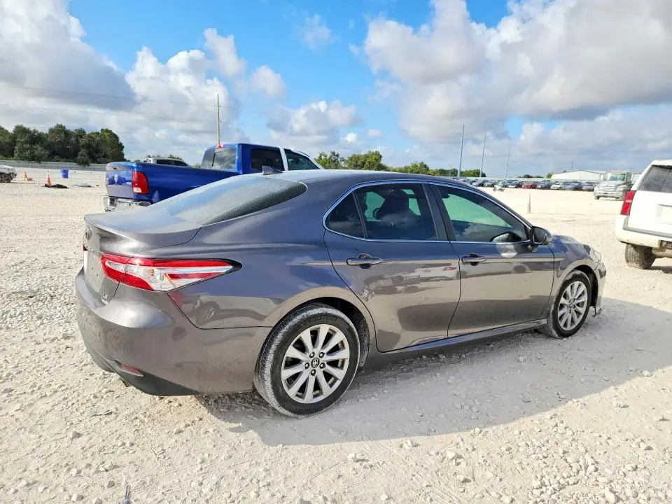 2020 TOYOTA CAMRY LE  