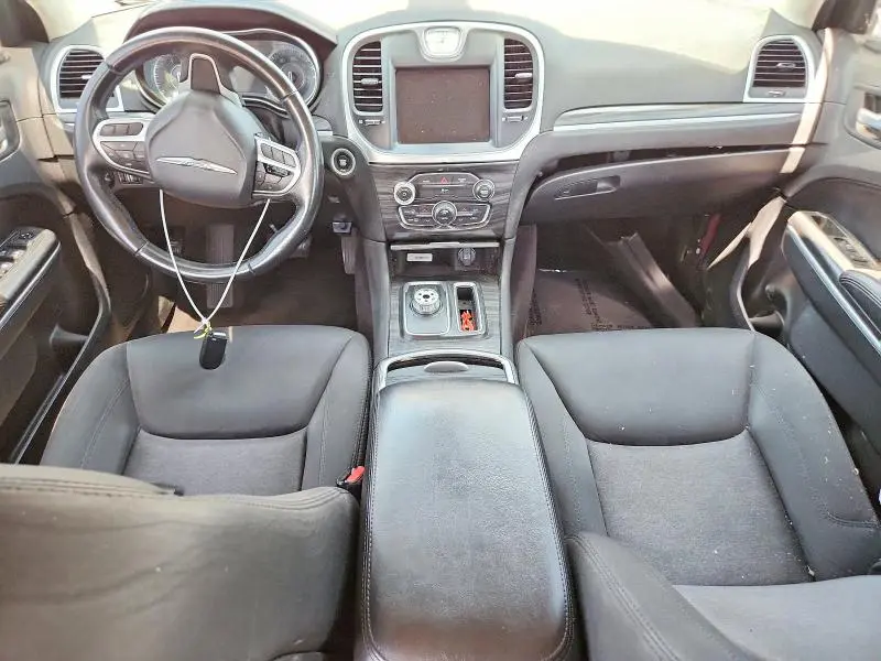 2018 CHRYSLER 300 TOURING  