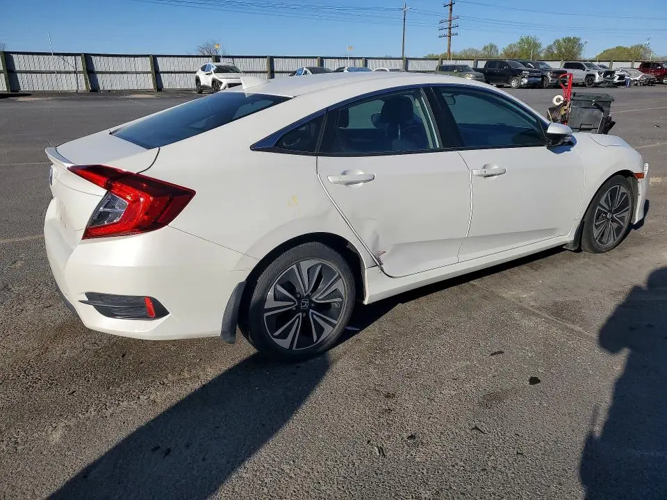 2017 HONDA CIVIC EX  