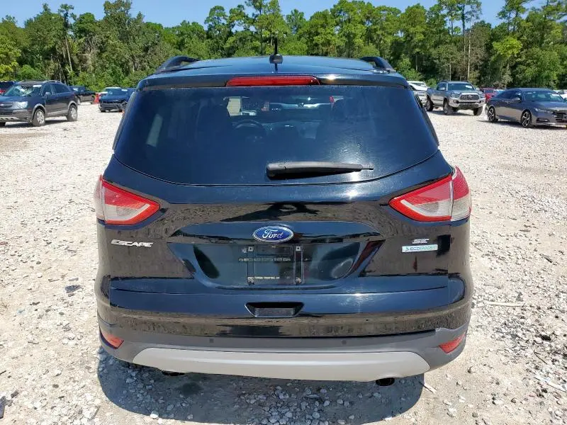 2016 FORD ESCAPE SE  