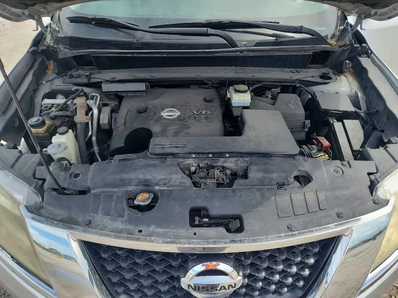 2014 NISSAN PATHFINDER SV  