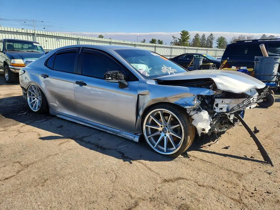 2022 TOYOTA CAMRY SE NIGHTSHADE  