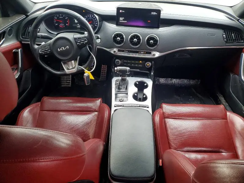 2022 KIA STINGER GT1  