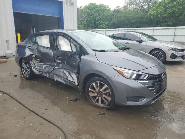 2023 NISSAN VERSA SV  