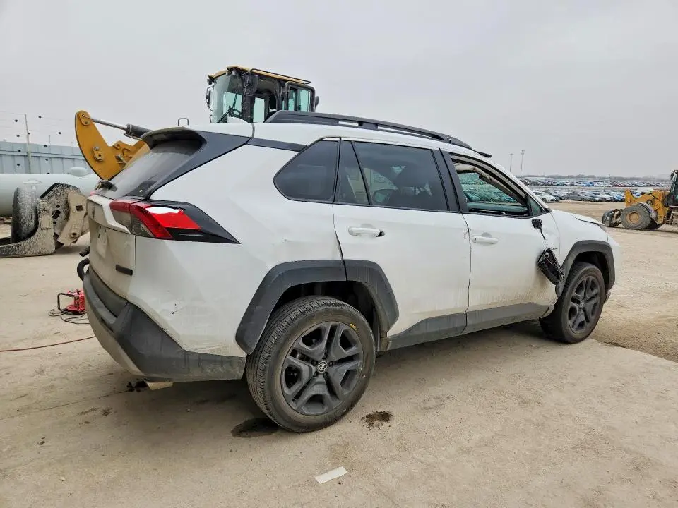 2024 TOYOTA RAV4 ADVENTURE  