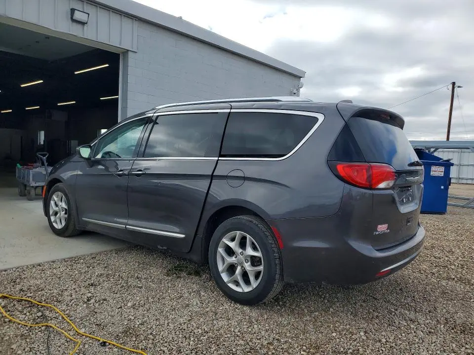 2017 CHRYSLER PACIFICA TOURING L PLUS  