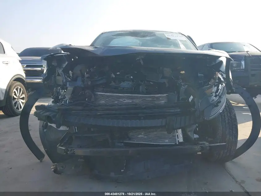 2025 NISSAN KICKS SV FWD