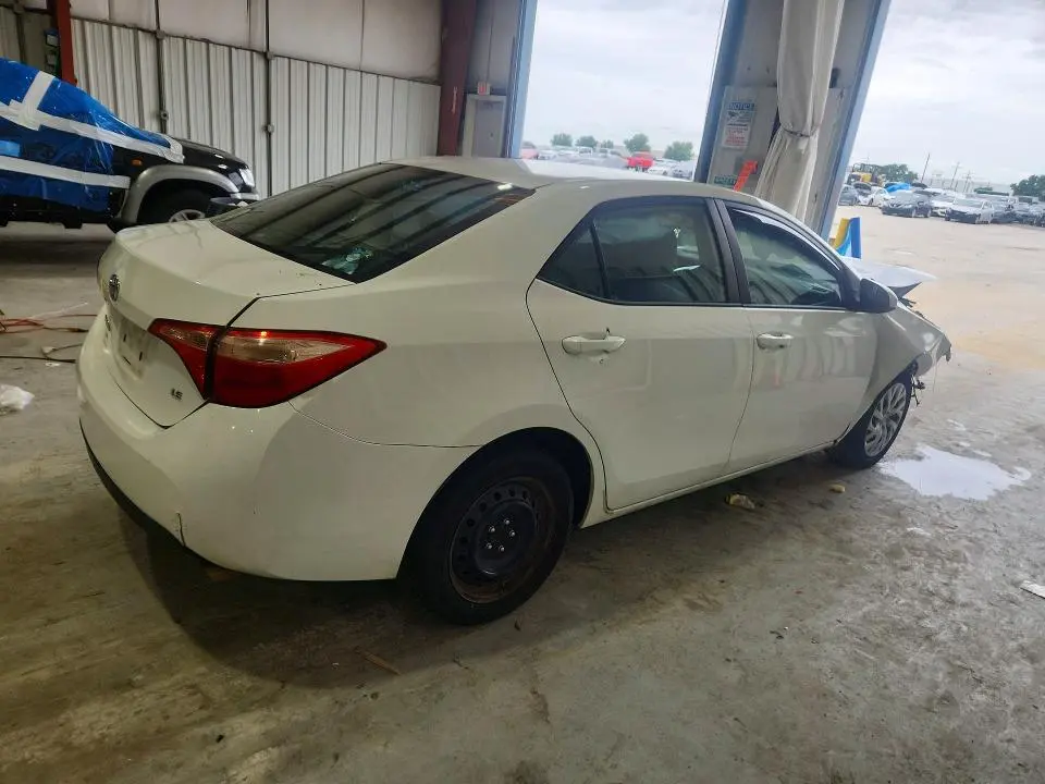 2017 TOYOTA COROLLA LE  