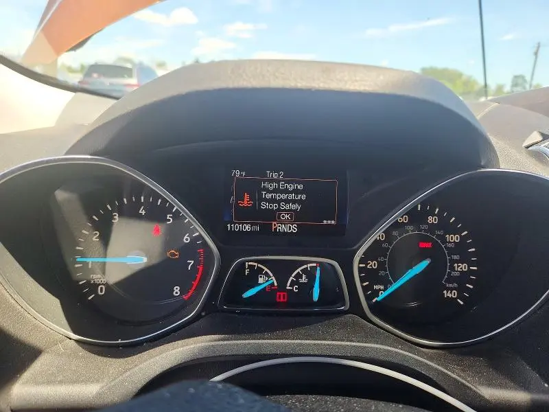 2017 FORD ESCAPE SE  