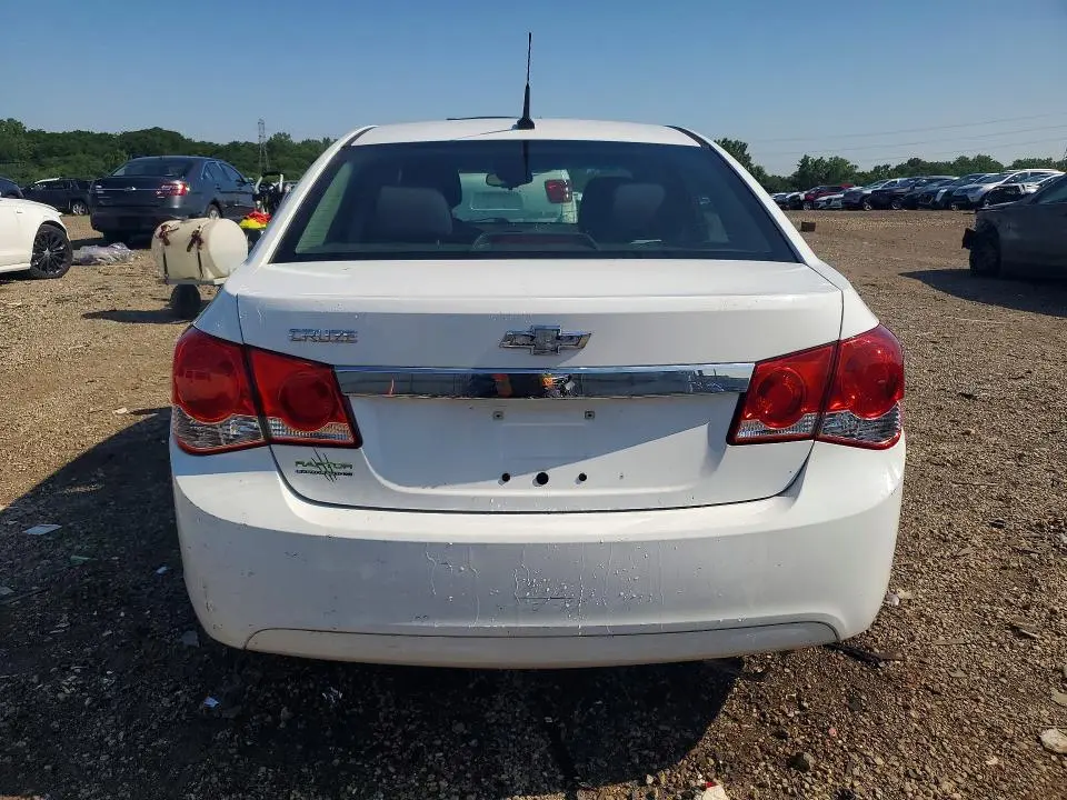 2014 CHEVROLET CRUZE LS  