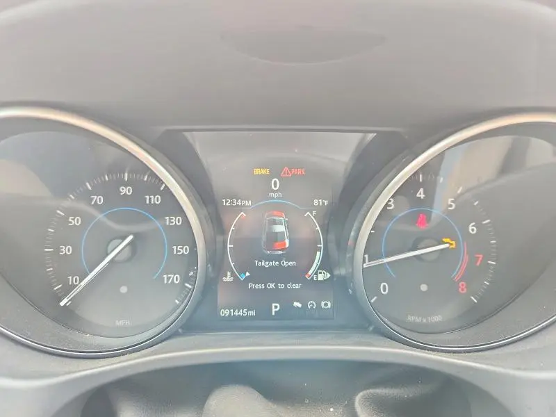 2017 JAGUAR XE   