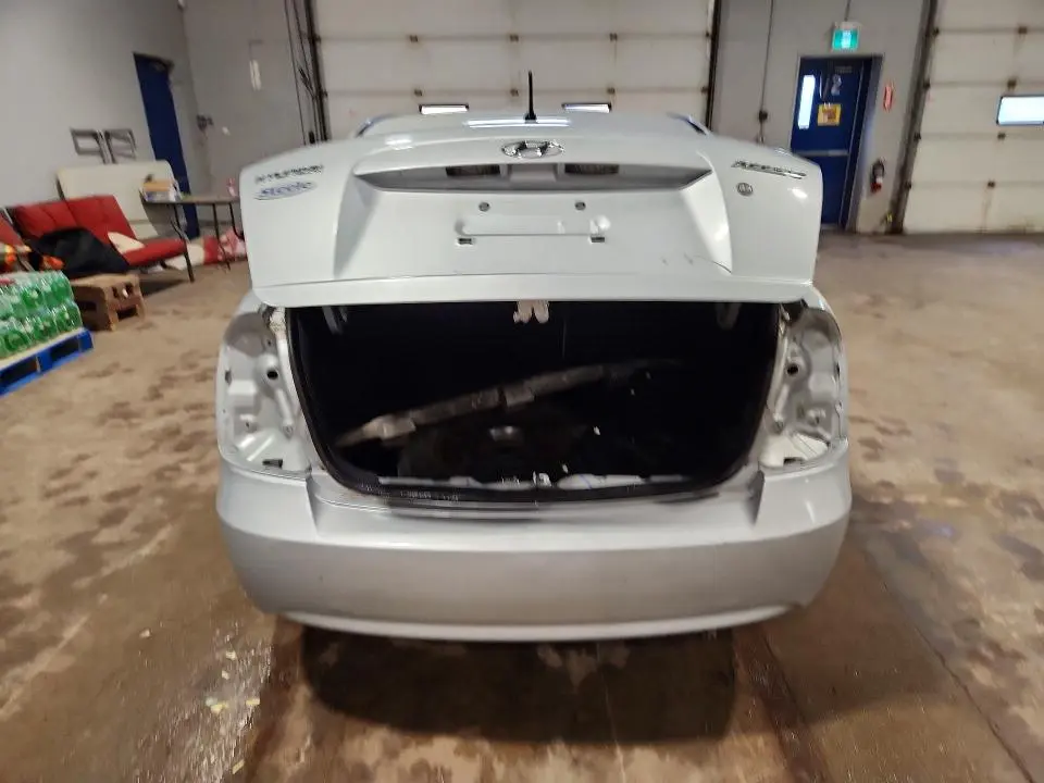 2010 HYUNDAI ACCENT GLS  