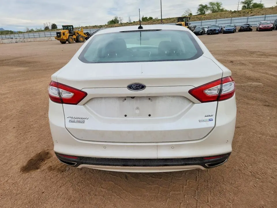 2016 FORD FUSION SE  